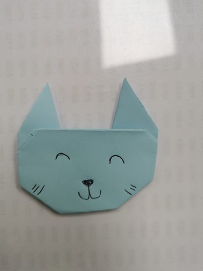 How To Make An Easy Origami Cat Face - Folding Instructions - Origami Guide