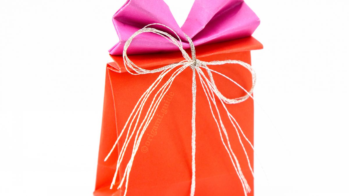 How to make an Origami Gift Bag - Instructions in English (BR) 
