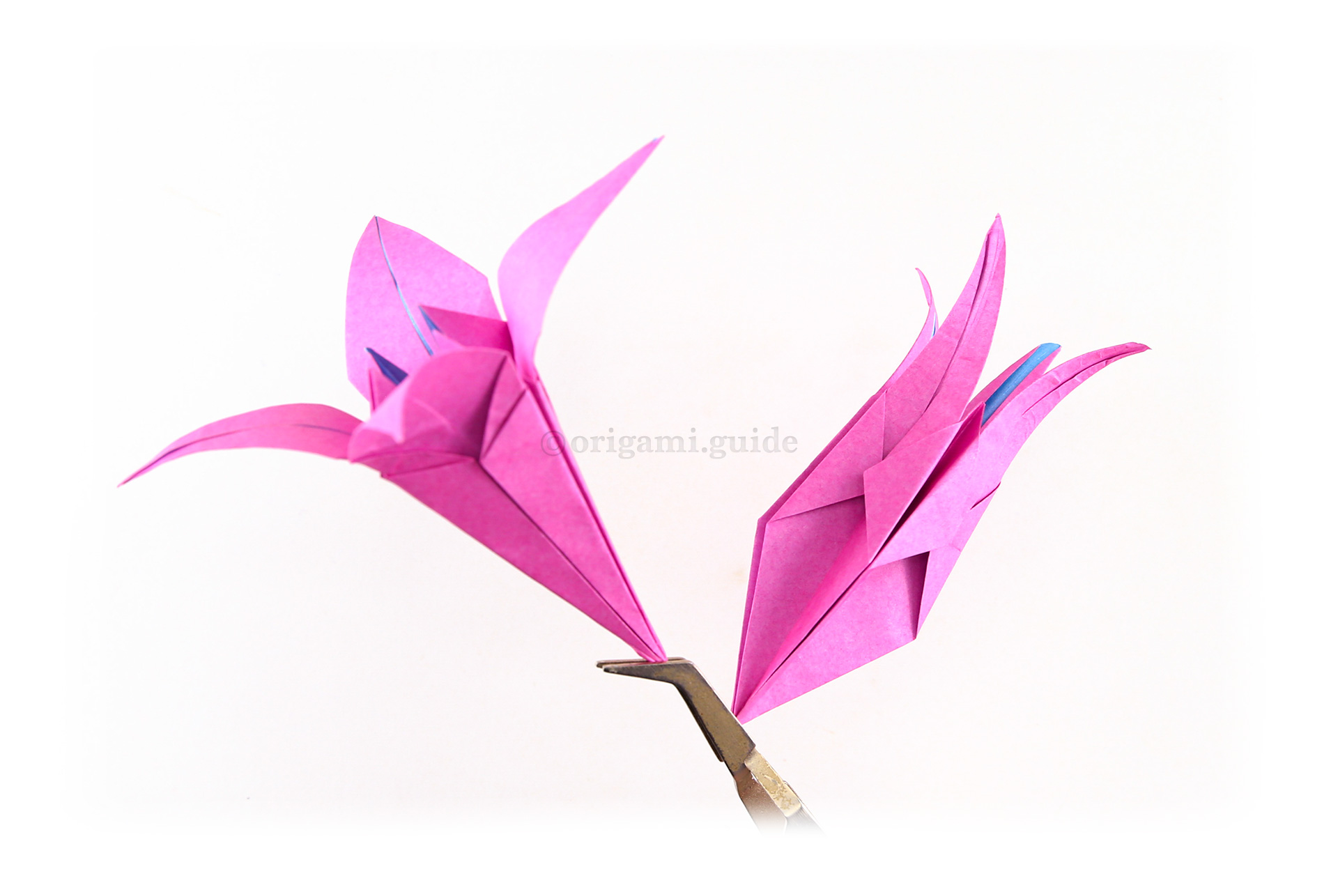 You can attach the lily bud and lily flower on to your stems in this configuration.